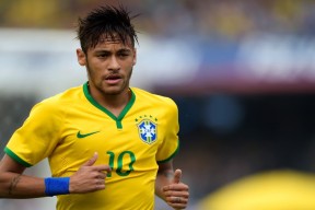 中国足球联赛规范俱乐部社交平台运营行为，足球俱乐部管理app