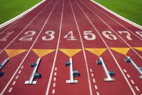 史密斯用坚韧精神征服赛场，史密斯勇士